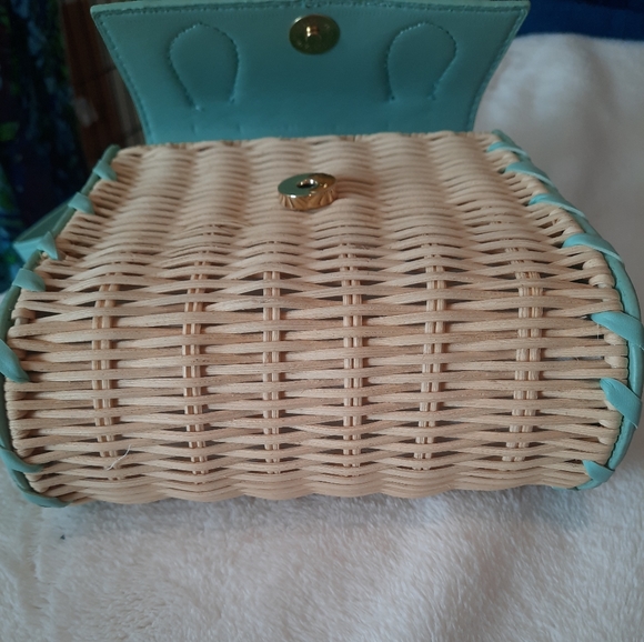 Super Cute Olivia Miller Felix Crossbody/Handbag - Picture 2 of 5